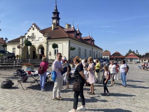 Śladami historii, tradycji i muzyki – wycieczka Klubu Miłośników Książki