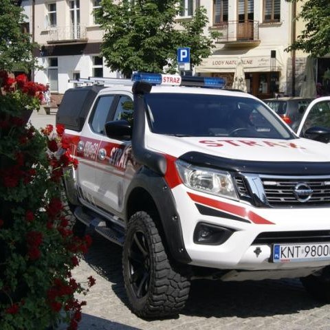 Uroczyste przekazanie samochodu pożarniczego