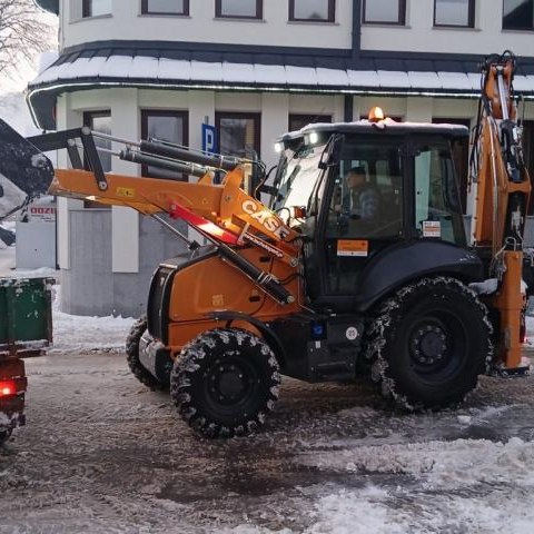 Prowadzimy prace związane z usuwaniem zalegającego śniegu na terenie Gminy
