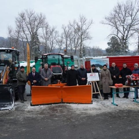 Blisko milion na ochronę i obronę