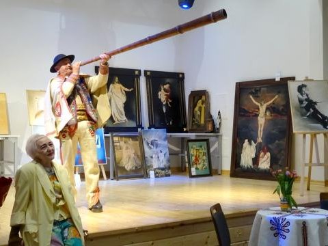 „Gra z czasem i rolą” – Danuta Majewska debiutuje w Pieninach