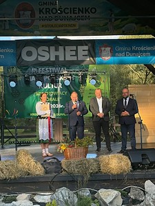 𝗧𝗬𝗖𝗛 𝗖𝗛𝗪𝗜𝗟 𝗕𝗬Ł𝗢 𝗭𝗕𝗬𝗧 𝗪𝗜𝗘𝗟𝗘, 𝗕𝗬 𝗭𝗠𝗜𝗘Ś𝗖𝗜Ć 𝗝𝗘 𝗪 𝗝𝗘𝗗𝗡𝗘𝗝 𝗙𝗢𝗧𝗢𝗥𝗘𝗟𝗔𝗖𝗝𝗜!